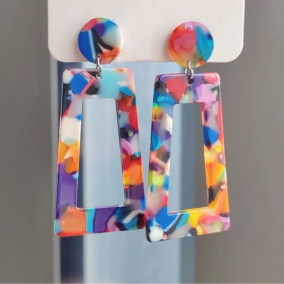 Hollow Geometric Shape Colorful Pattern Dangle Earrings - Picture 1 of 4